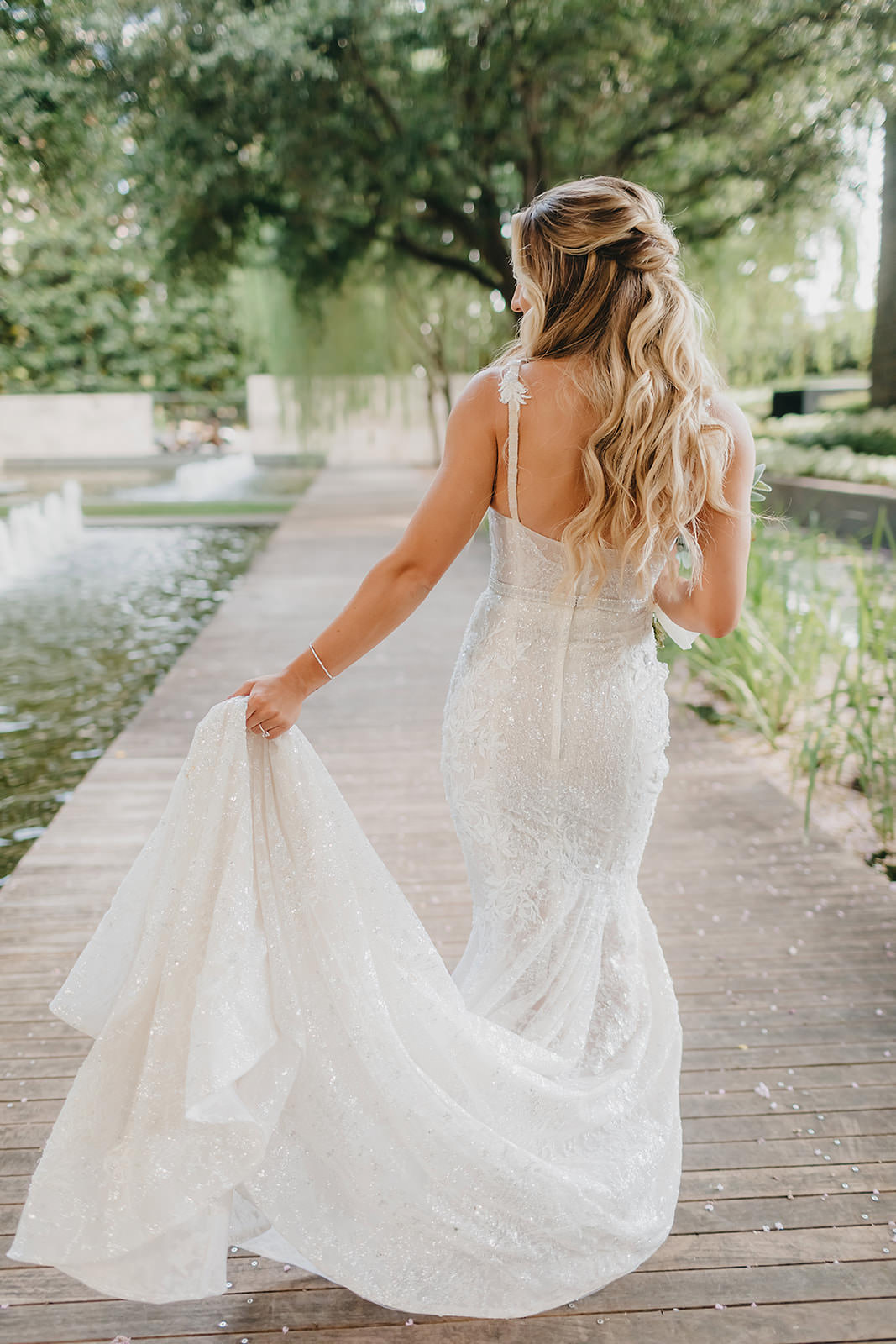 Nasher Sculpture Center Wedding Dallas Wedding Photographers outdoor fun colorful